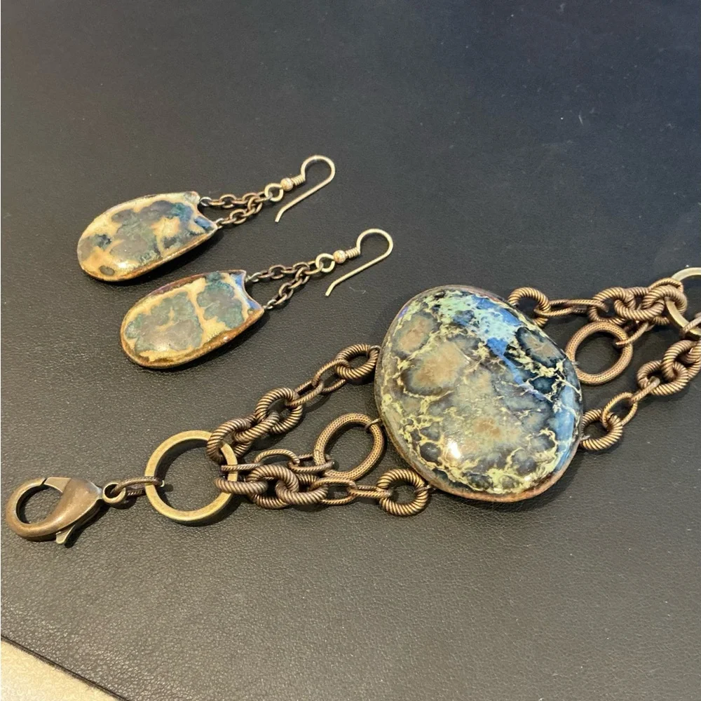 Artisan Bronze Bracelet with Blue Highlights Brand new with tags - Picture 3 of 9